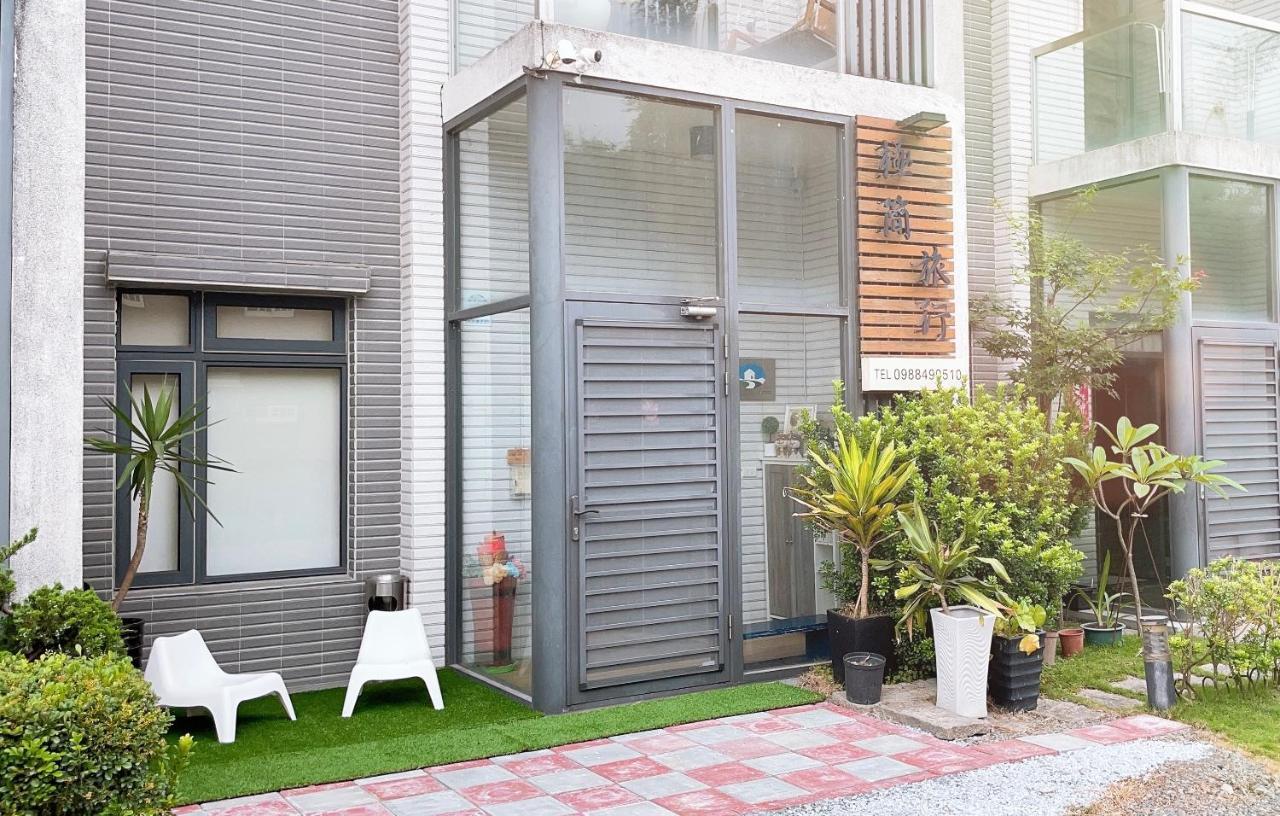 極簡旅行民宿 Simple Travel B&B Wujie Esterno foto