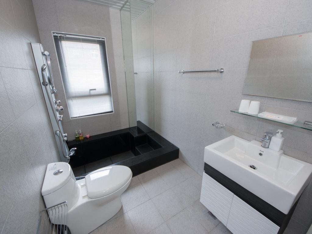 極簡旅行民宿 Simple Travel B&B Wujie Esterno foto